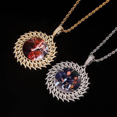 2020 New Thorns Style Custom Round Photo Pendant Necklace Memory Medallions Solid Pendant Necklaces Hip Hop Personalized Jewelry