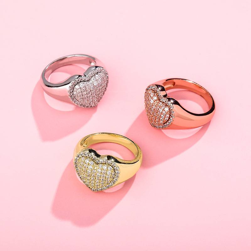 Hip Hop Fashion Love Ring Copper Gold Silver Color Iced Out Zircon Charm Ring for Men Women Gift