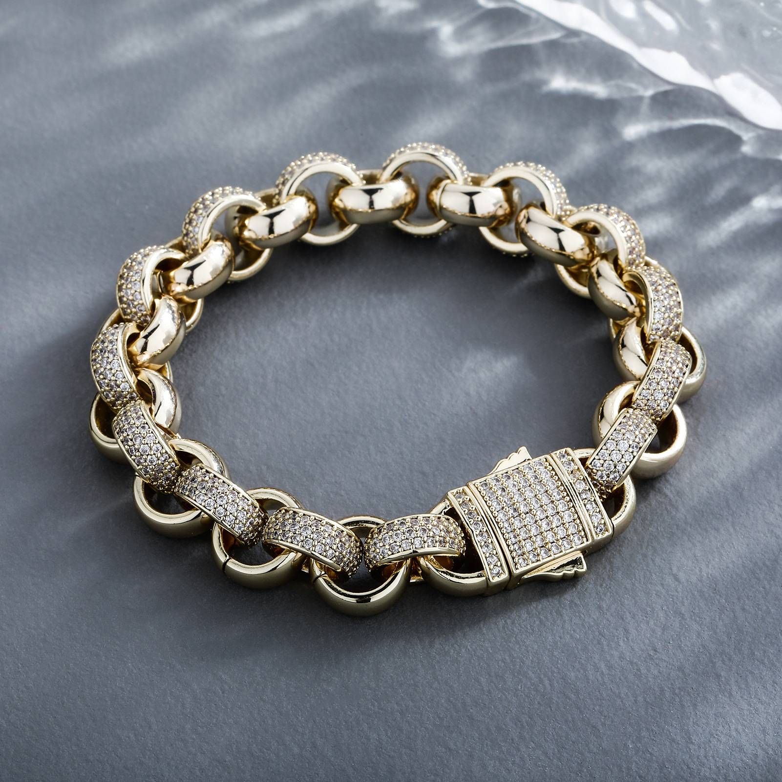 Unisex Gender Cable Bracelet   Thick Interlocking Bracelets Single Layer  Chain Ring Interlocking Charms Bracelets Jewelry