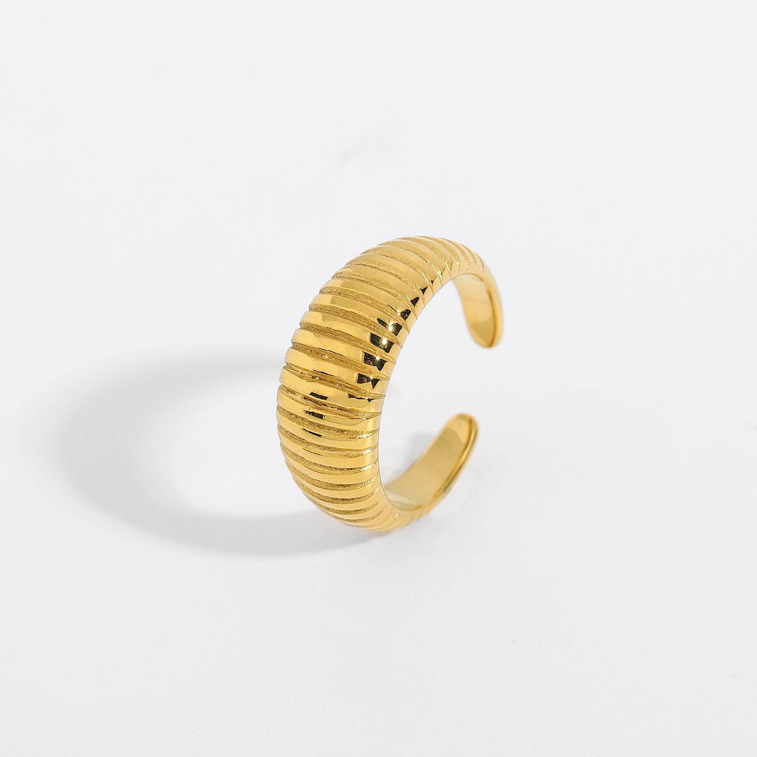 亚马逊跨境网红同款轮胎纹戒指女 欧美时尚INS复古钛钢镀金指环戒