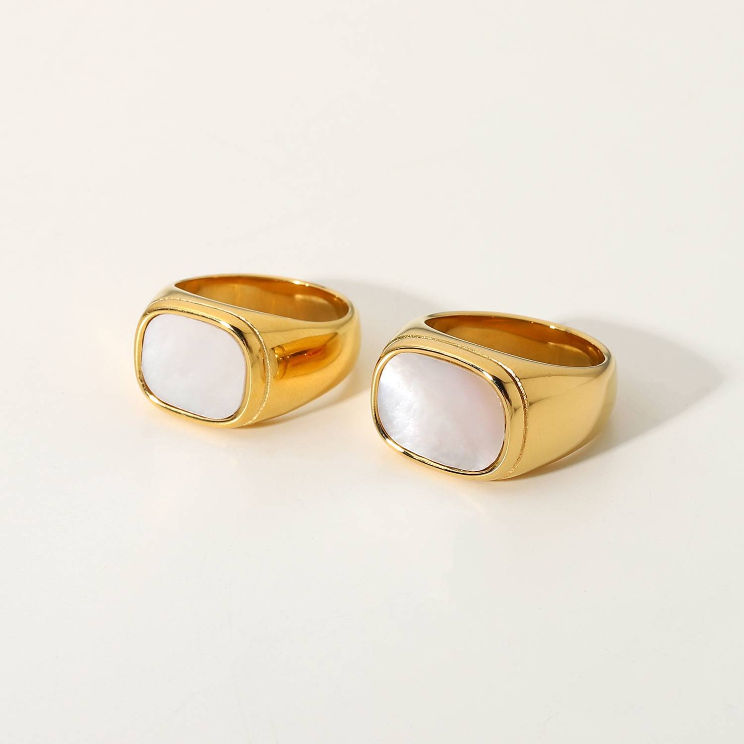 欧美跨境矩形白色贝壳戒指 18K金真空电镀不锈钢结婚戒指情侣戒指