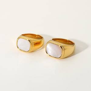 New High Quality Unique Gorgeous Natural Rectangle White Shellfish 18K Gold Plateding Stainless Steel Wedding Band Lovers Rings