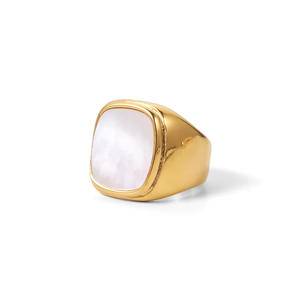 New Fashion 18K Gold IP Plated Stainless Steel Ring For Women Gorgeous Natural Square White Shellfish Wedding Band Lovers Rings