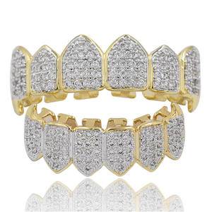 New High Quality Hip Hop Jewelry Iced Out CZ Cubic Zircon Fang Mouth Teeth Grillz Top Bottom Set Men Women Bling Vampire Grills