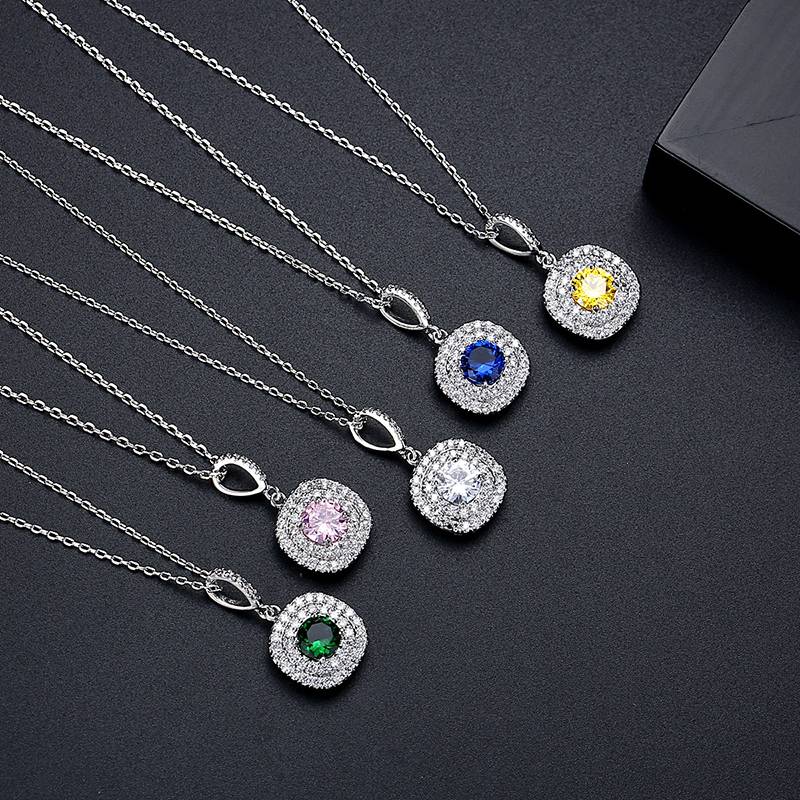 New Luxury Elegant Ladies CZ Pendant Necklace Trend Girls Shining Charm Chain Necklace High Quality Women Statement Neck Jewelry