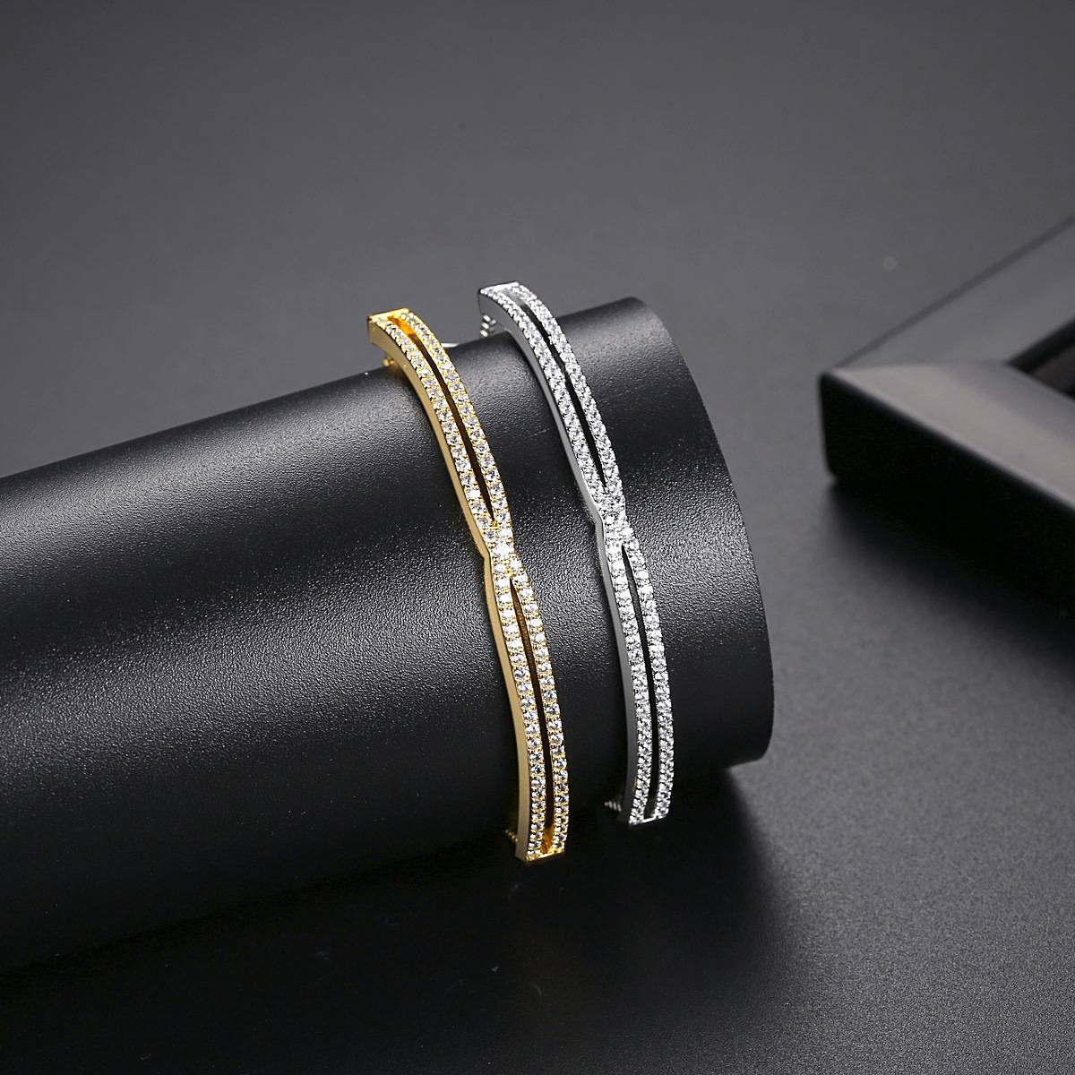 High Quality Luxury Ladies Personality Adjustable Box Bracelet Gold Plated Brass Fashion Cubic Zircon Hand Chain Bangles Jewelry