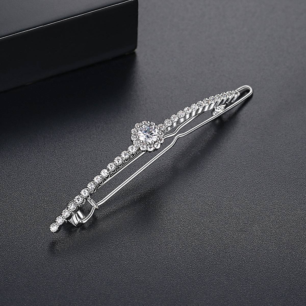 Luxury Simple Circle Straight Hairpin Fashion Ladies Zircon Barrette Girl Sparkling Elegant CZ Clips Bridal Wedding Head Jewelry