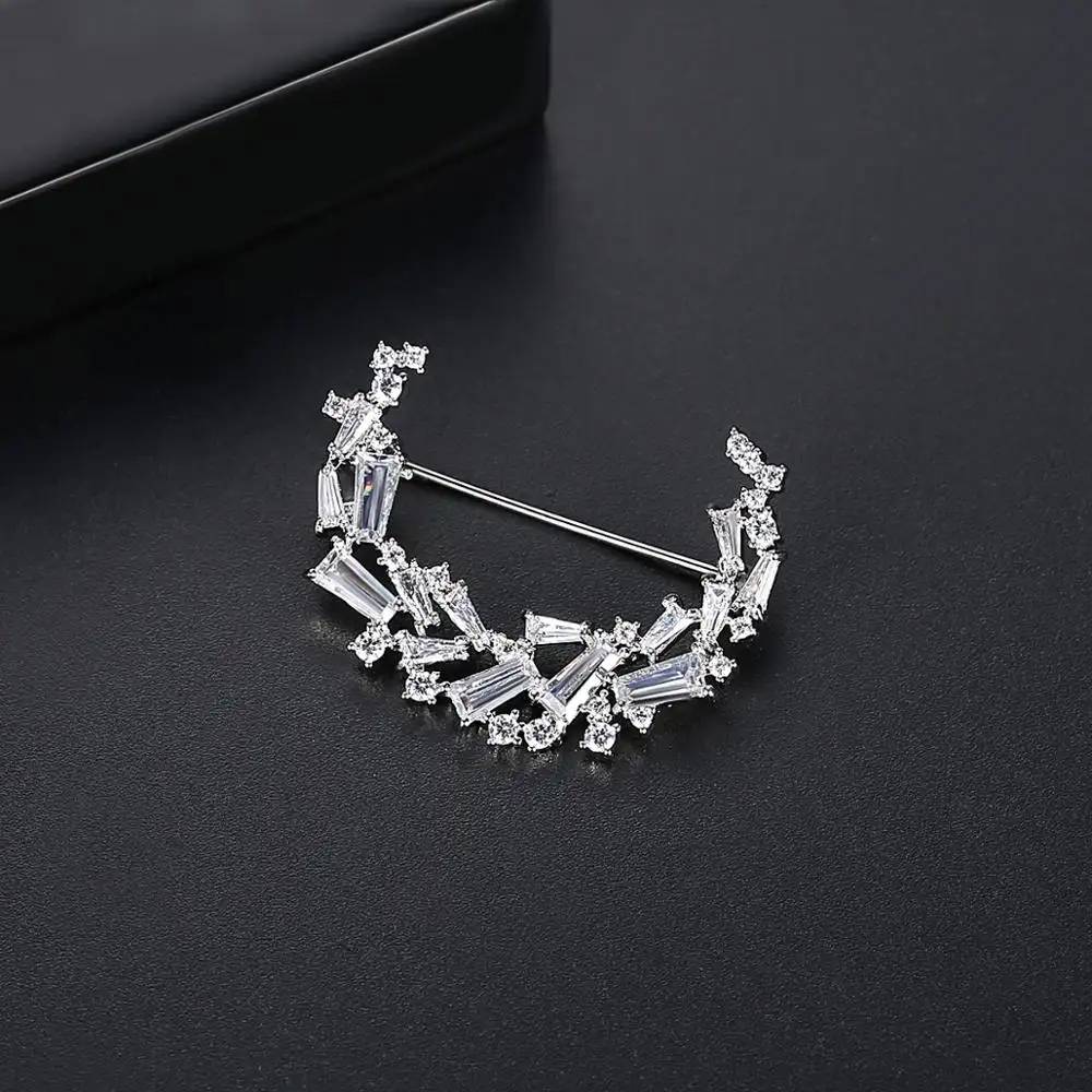 Luxury Exquisite Cute Bridal Meniscus Breastpin Wedding Clothes Jewelry Women Fashion Trendy Moon Design Lapel Pin Ladies Brooch