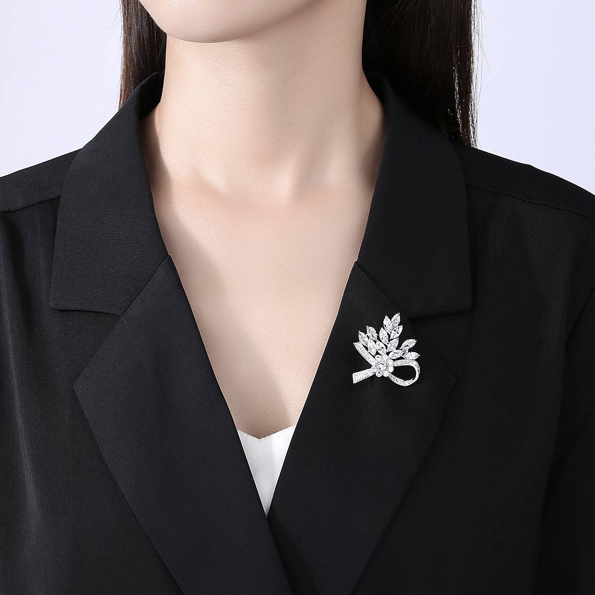 Luxury Exquisite Flower Design Bridal Breastpin Wedding Clothes Jewelry Women Fashion Bling Noble Zircon Bloom Lapel Pins Brooch